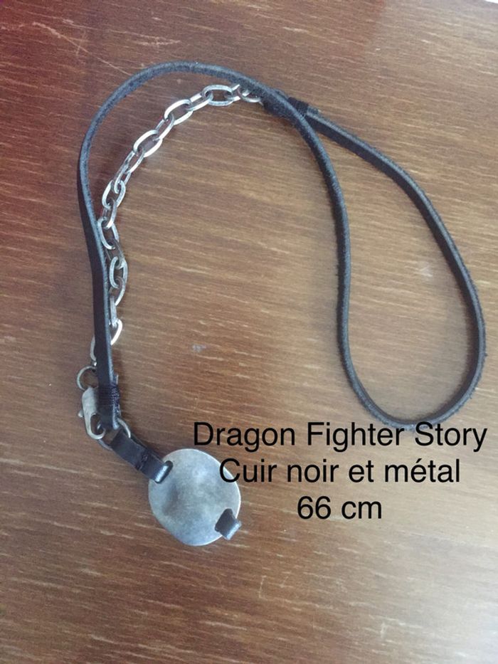 Collier Dragon Fighter Story