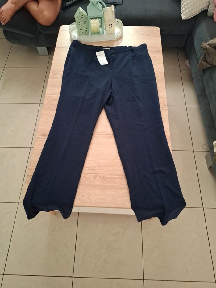 Pa talon homme Domigueli taille 54 neuf avec étiquette