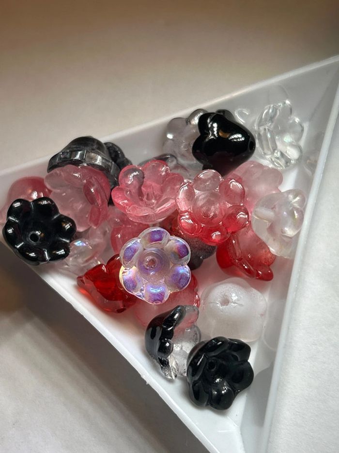 A336, 25 perles en verre, fleurs de 11mm - photo numéro 2