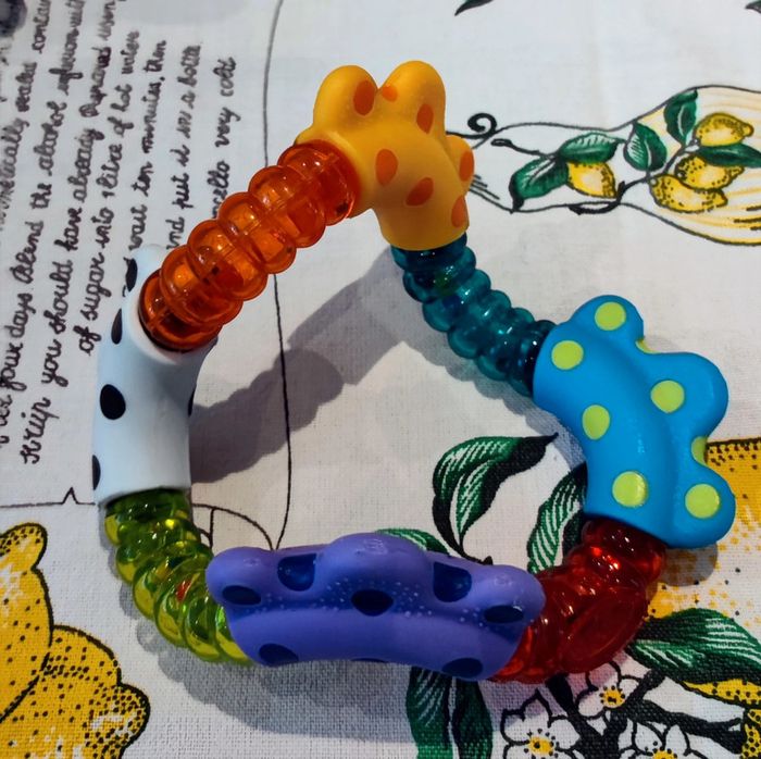 Hochet 🌈 Multicolore 🧸aux différentes fonctions dès 👶3 mois - photo numéro 4