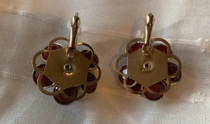 Parure fleur bordeaux & doré – Bague + Boucles d’oreilles - photo numéro 5