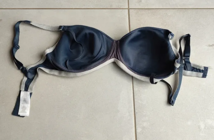 Soutien-gorge d'allaitement et de grossesse - photo numéro 3
