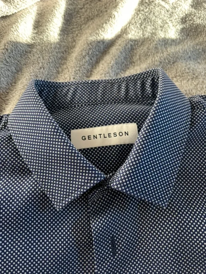 Chemise bleu marine à pois blancs - photo numéro 3