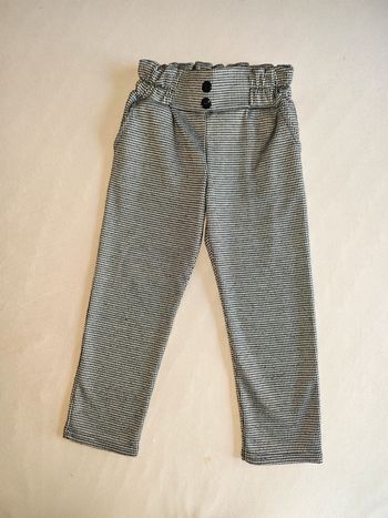 Joli pantalon souple élégant 6 ans