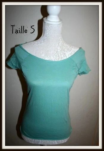 Tee-shirt Vert clair taille S (2 de dispo)