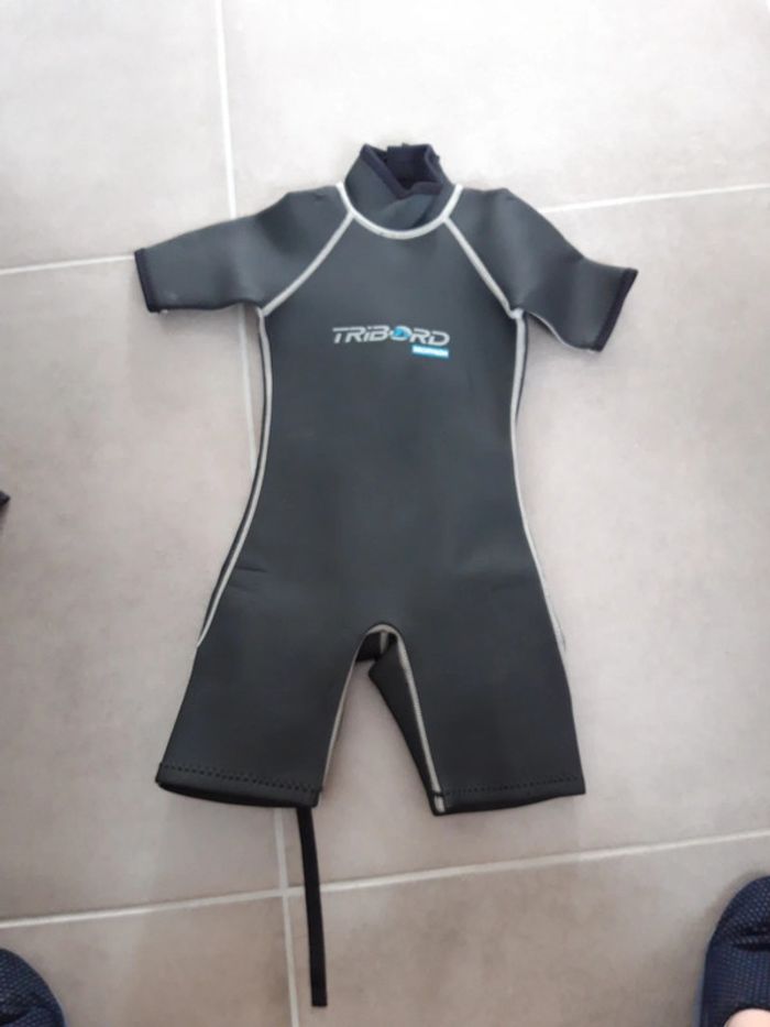 Combinaison surf shorty néoprène 4/5 ans
