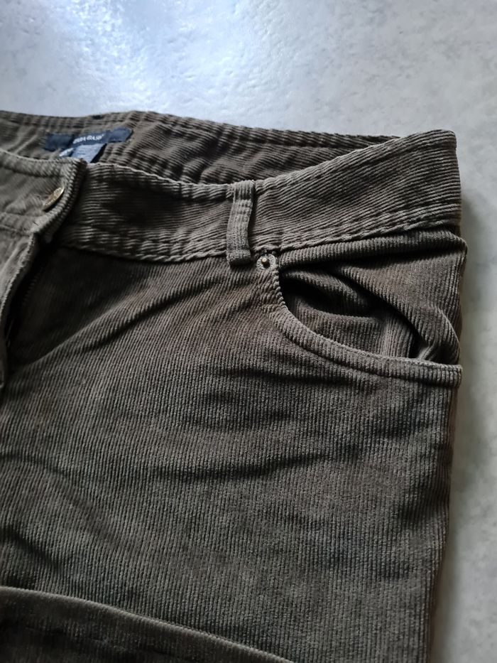 pantalon velours côtelé kaki Zara femme taille 36 **avec défaut** - photo numéro 4