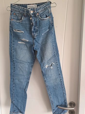 Jeans troué stradivarius 32