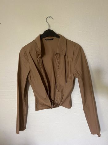 Chemise courte camel avec noeud