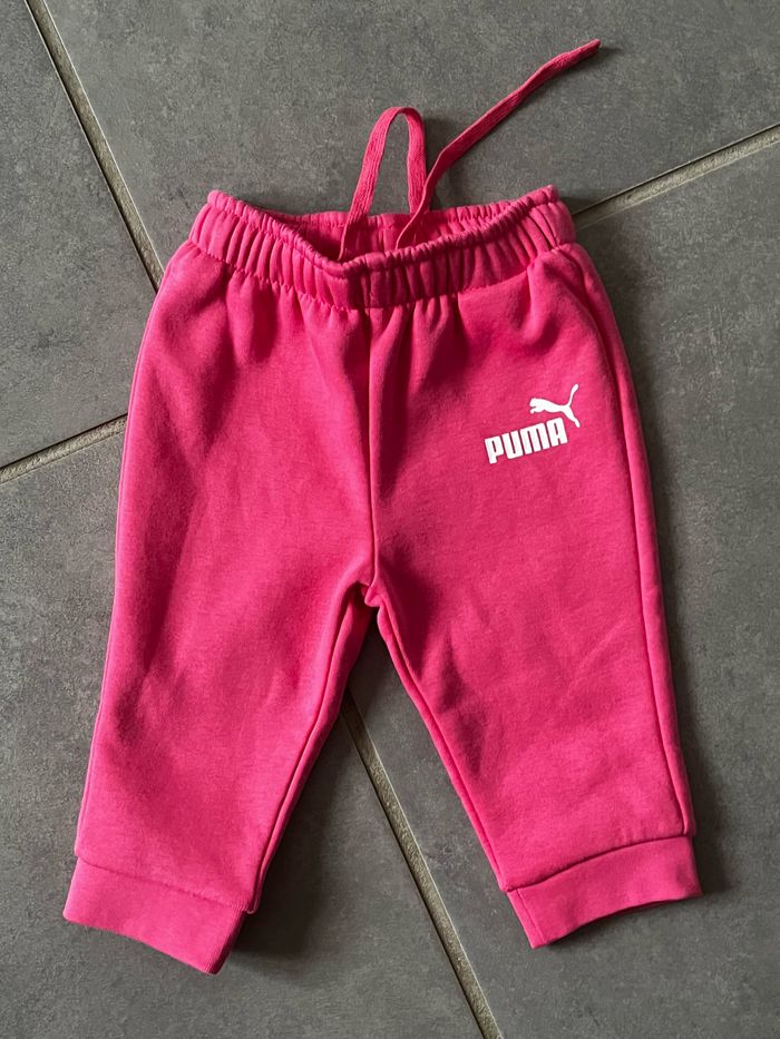 Survêtement neuf 6-9 mois puma - photo numéro 4