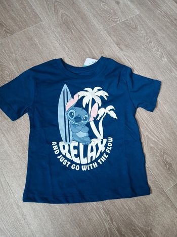 Tee shirt neuf stitch 4 ans