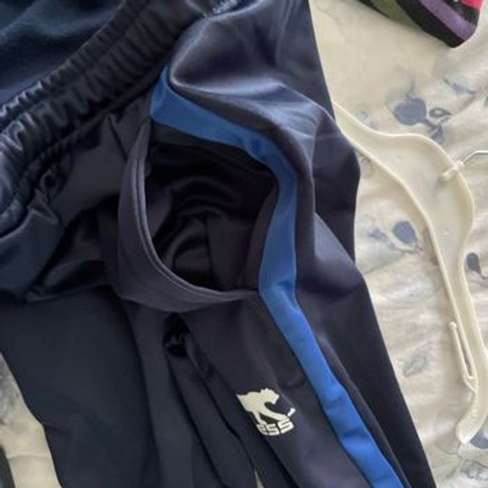 Jogging 12 ans xxs comme neuf porté une seule fois - photo numéro 7