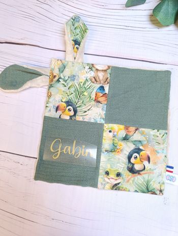 Doudou oreilles de lapin
