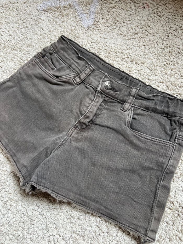 Short 8 ans - photo numéro 2