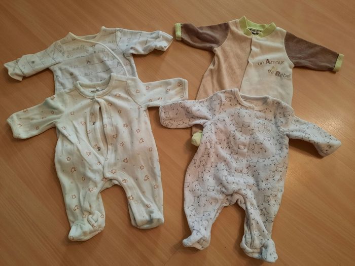 Lot vêtements naissance - photo numéro 3