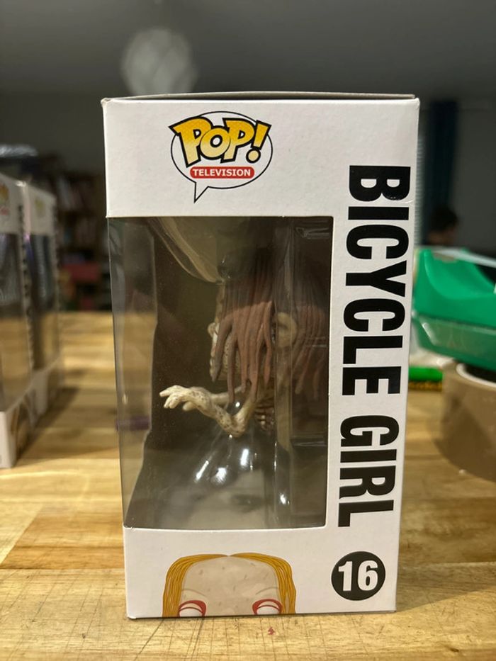 Funko Pop Walking Dead : Bicycle Girl #16 - photo numéro 2