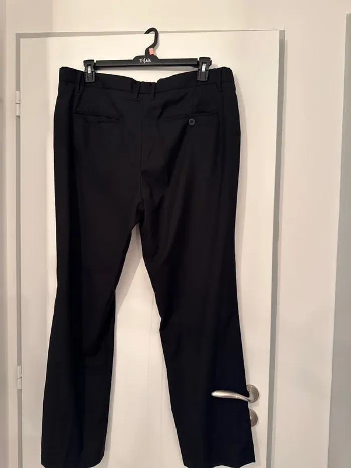 Pantalon noir - photo numéro 3