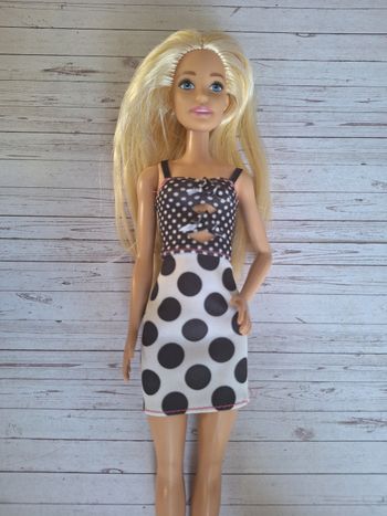 Poupée Barbie Fashionistas numéro 134
