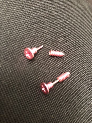 Boucles d’oreilles vis