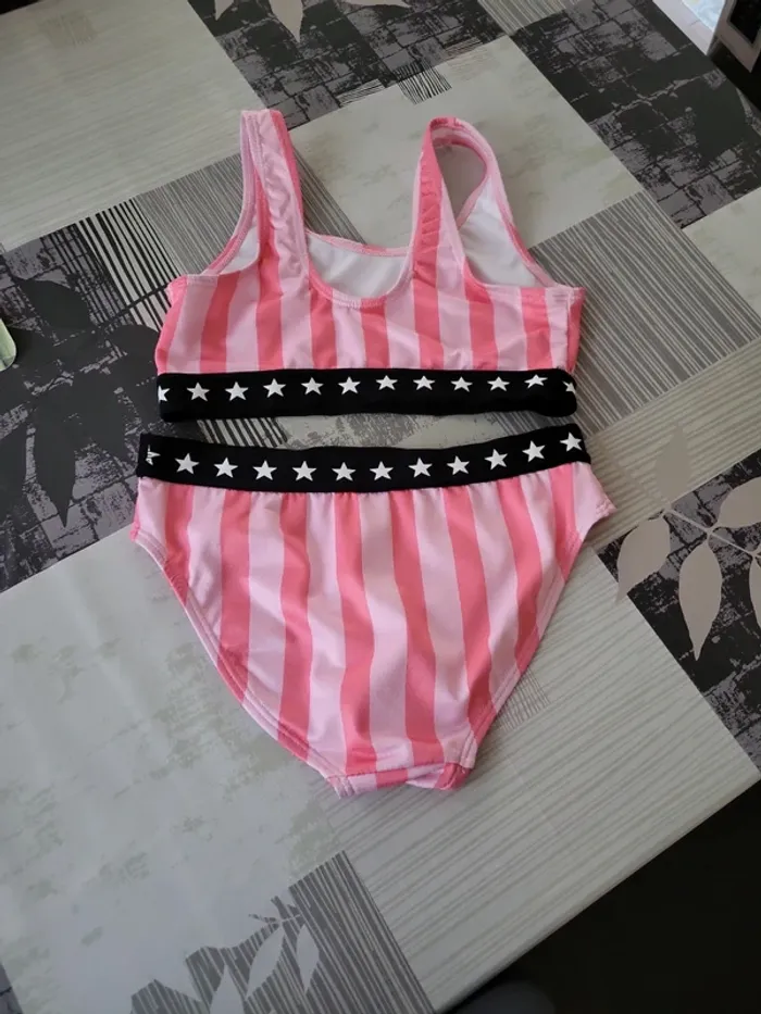Maillot de bain 2 pieces 10/11 ans - photo numéro 2