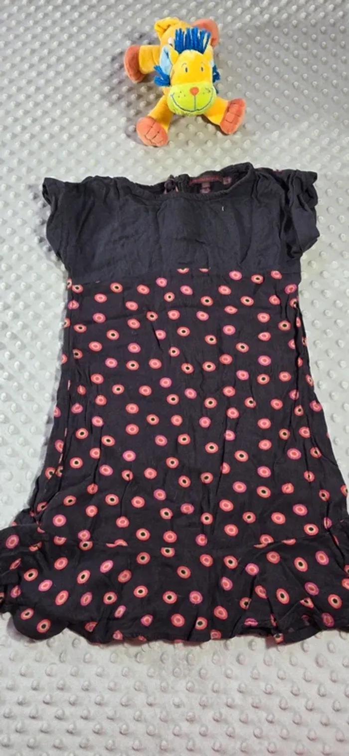 Robe 128 cm