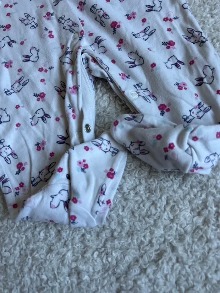 Pyjama blanc - photo numéro 3