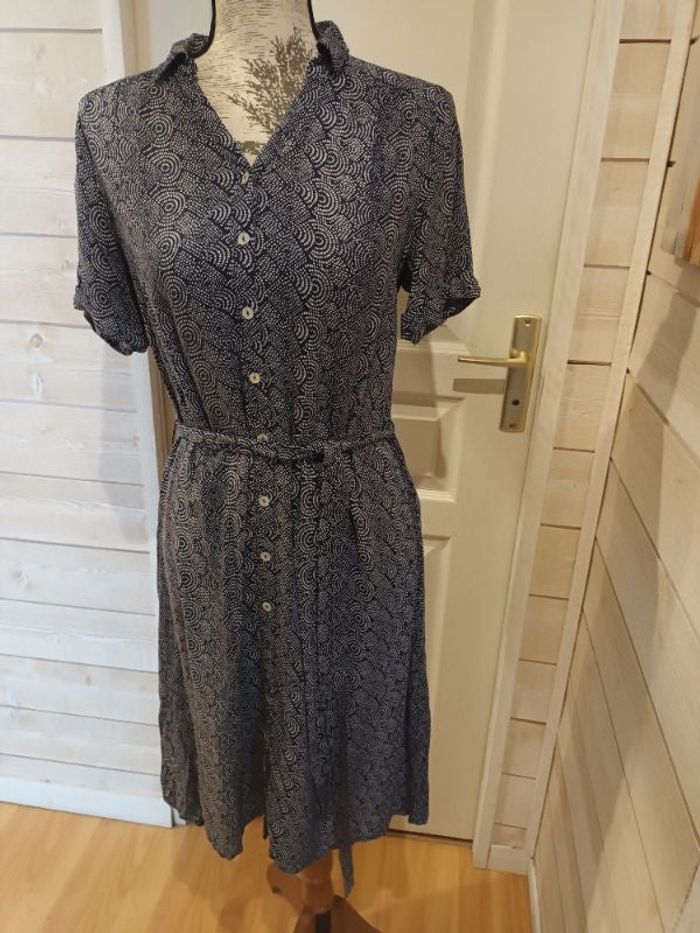 Robe manches courtes