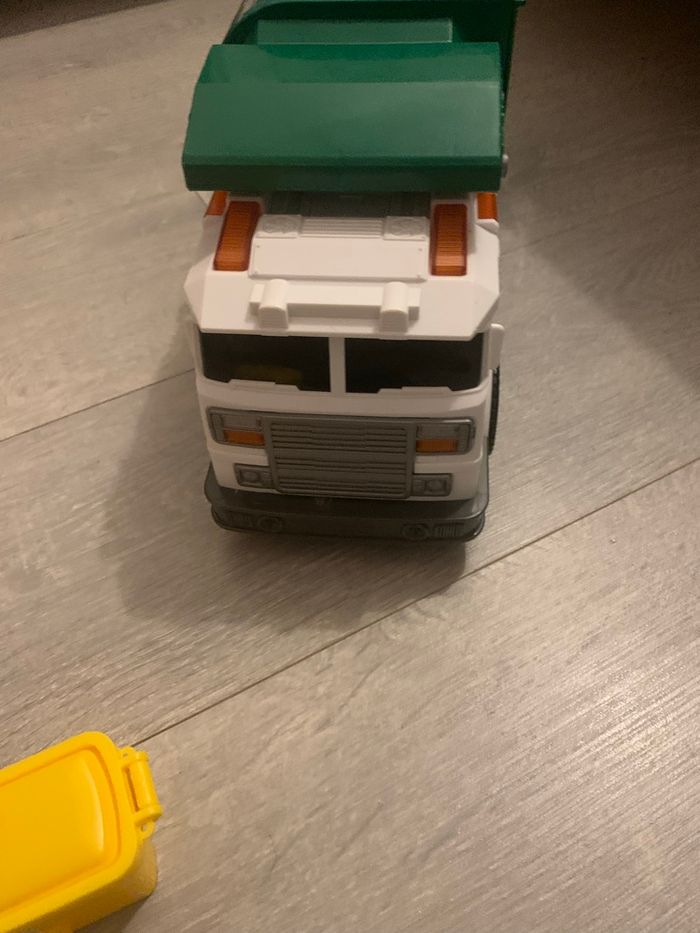 Camion poubelle - photo numéro 6
