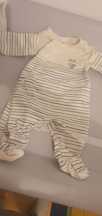 Pyjamas 1 mois