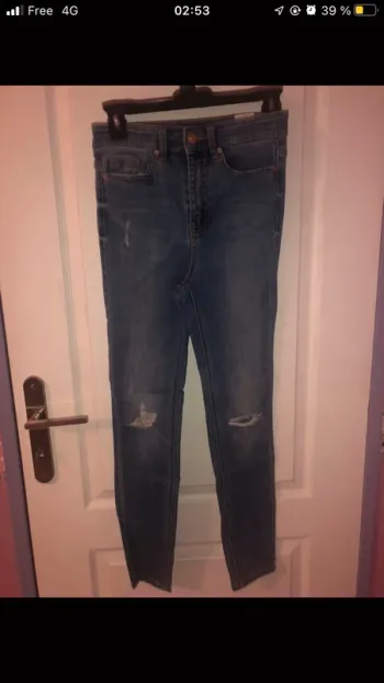 jean taille haute a troue pimkie