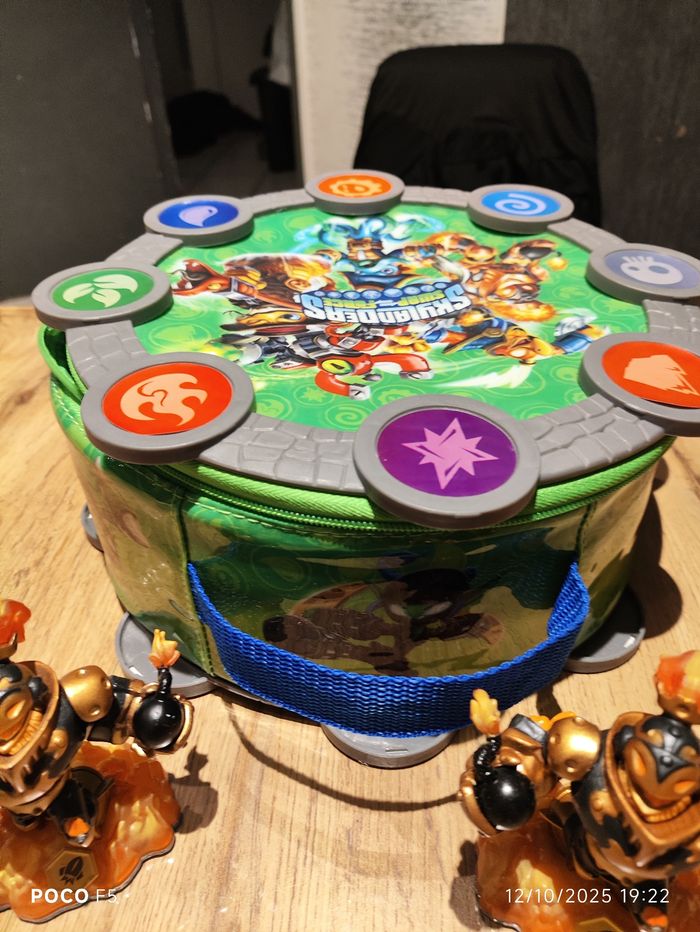 Lot de 10 Skylanders avec sac de rangement - photo numéro 5
