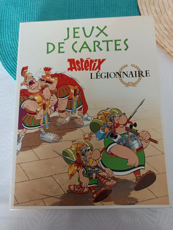 Boite jeux de cartes Astérix neuf