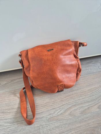 Sac besace en cuir orange IKKS