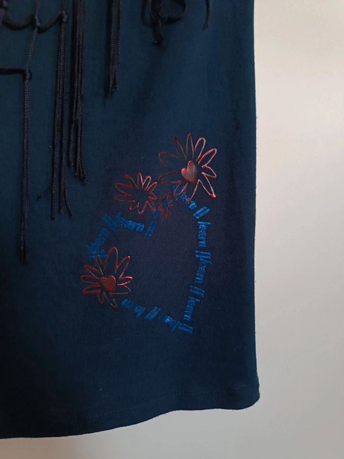 T-shirt Desigual bleu marine avec foulard - neuf sans étiquette - taille M - photo numéro 3