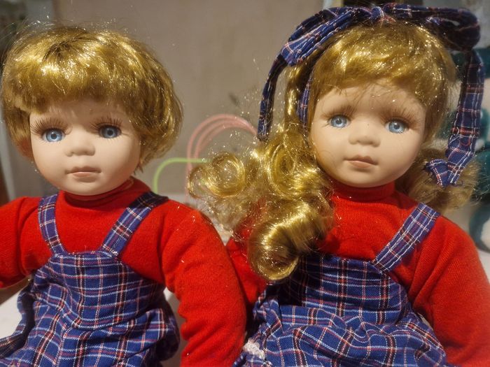 Superbe poupés vintage " les jumeaux "