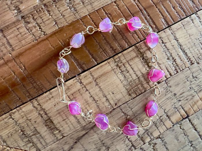 Bracelet de pierres roses - photo numéro 2
