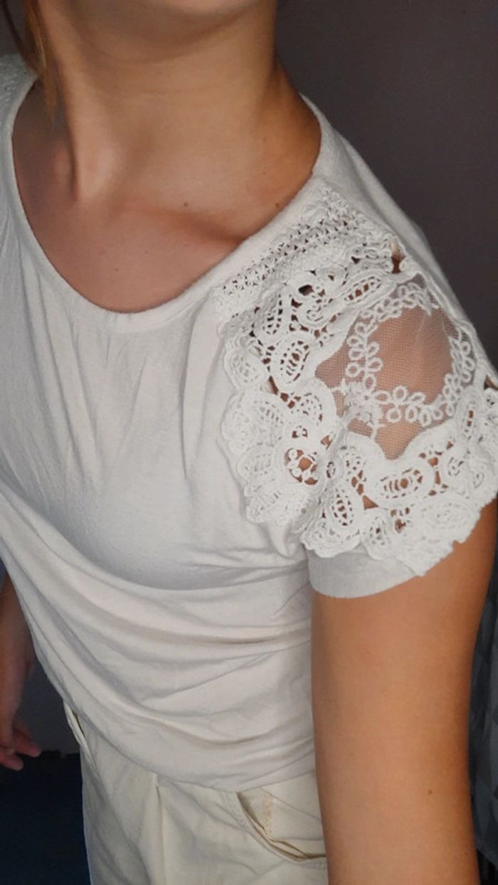 Tee-shirt dentelle - photo numéro 3