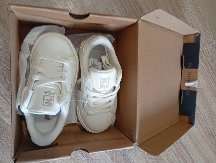 Fila bébé neuves - photo numéro 6