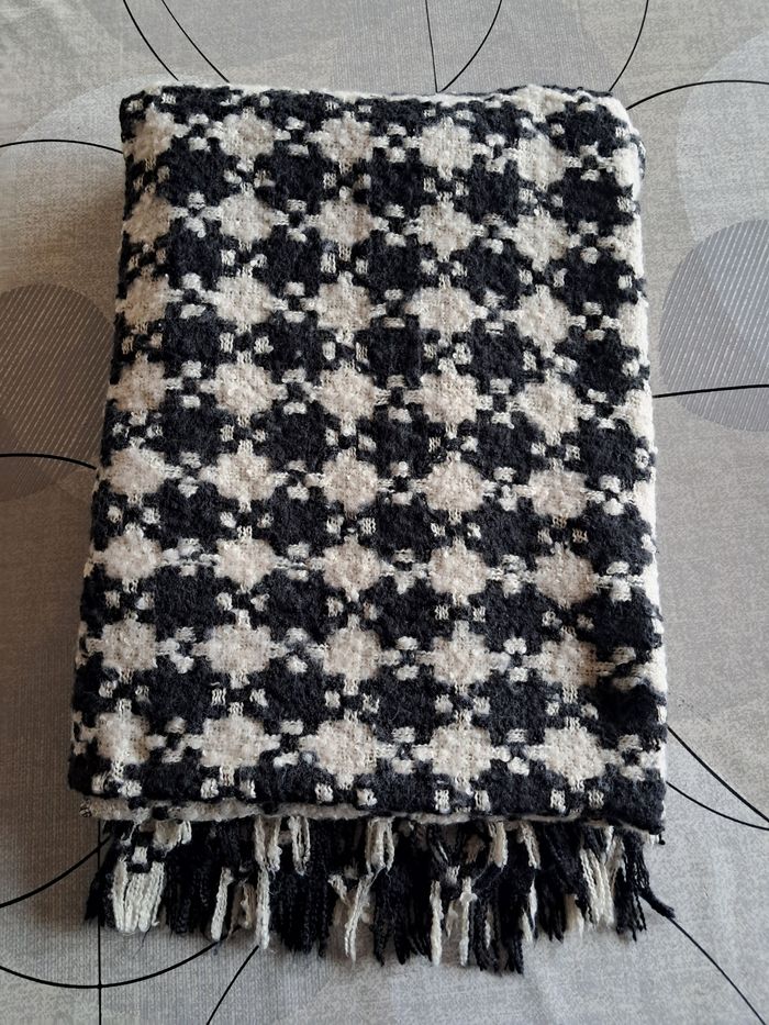 Écharpe  / châle maxi NEUVE pour femme ou homme - photo numéro 2