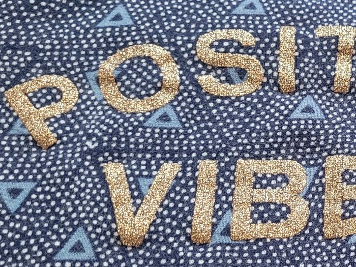 Sweat bleu et gris. Fille 6 ans. Marque Kiabi - photo numéro 3