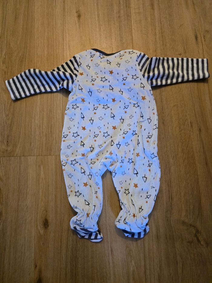Pyjama - photo numéro 2
