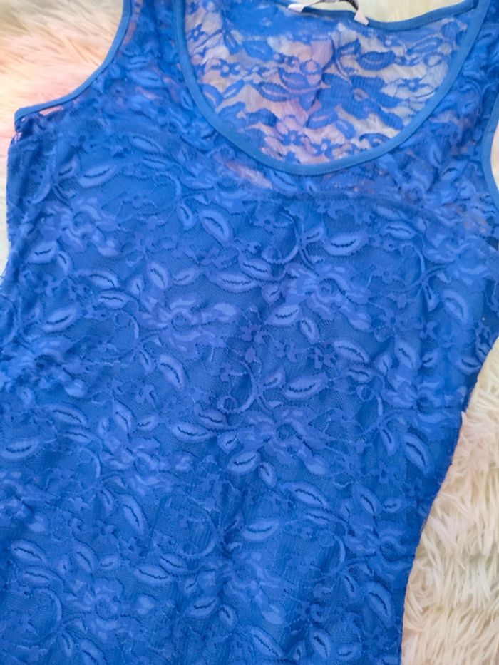 Robe dentelle - photo numéro 2