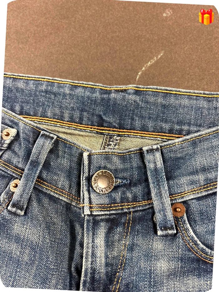 Jean Levi’s femme bleu taille 32 - photo numéro 4
