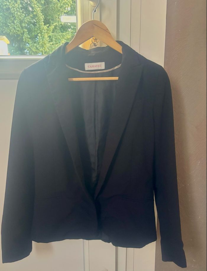 Blazer Noir- En très bons état - photo numéro 2