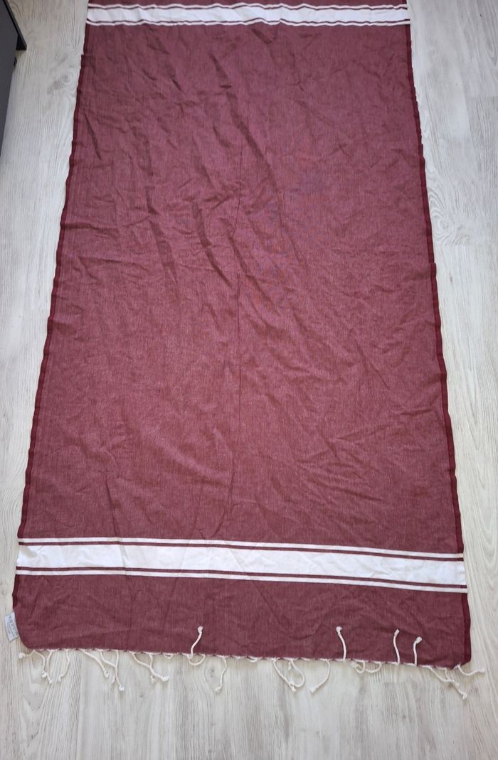 Fouta de plage/bain rouge bordeaux/blanc - Neuve - photo numéro 2