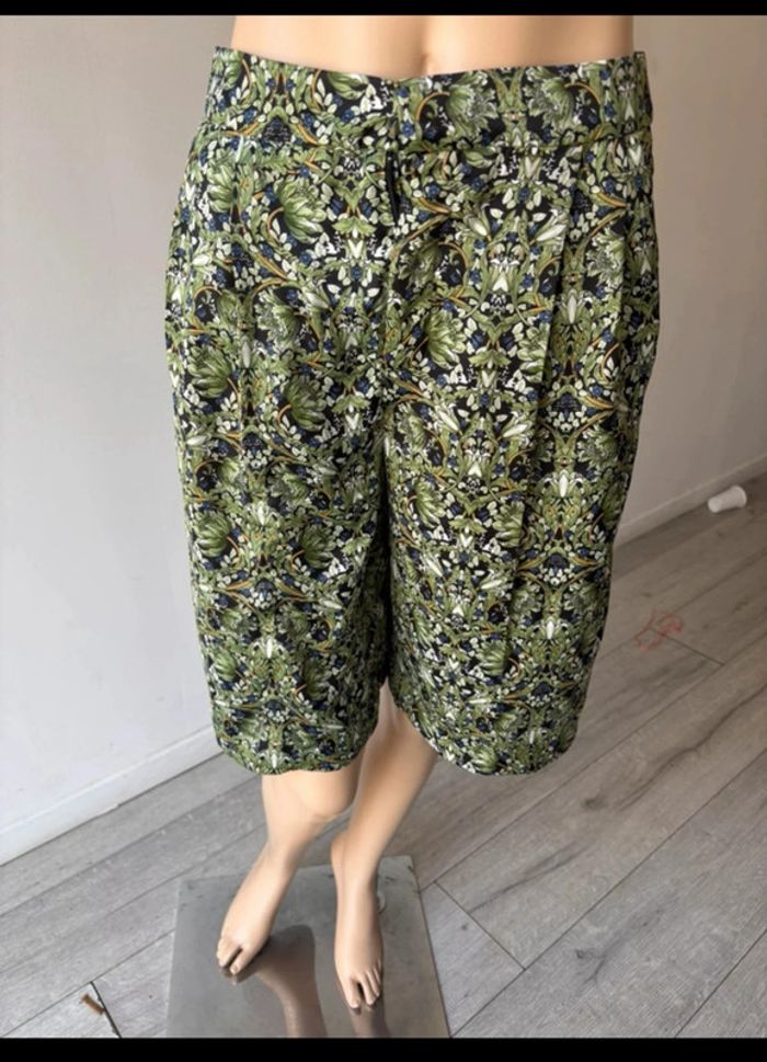 Bermuda femme neuf Zara imprimé fleuri - Taille S