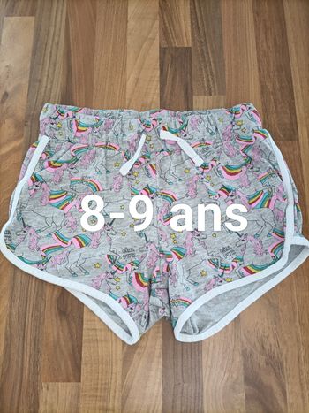 Short gris licorne 🦄 8-9 ans Primark 