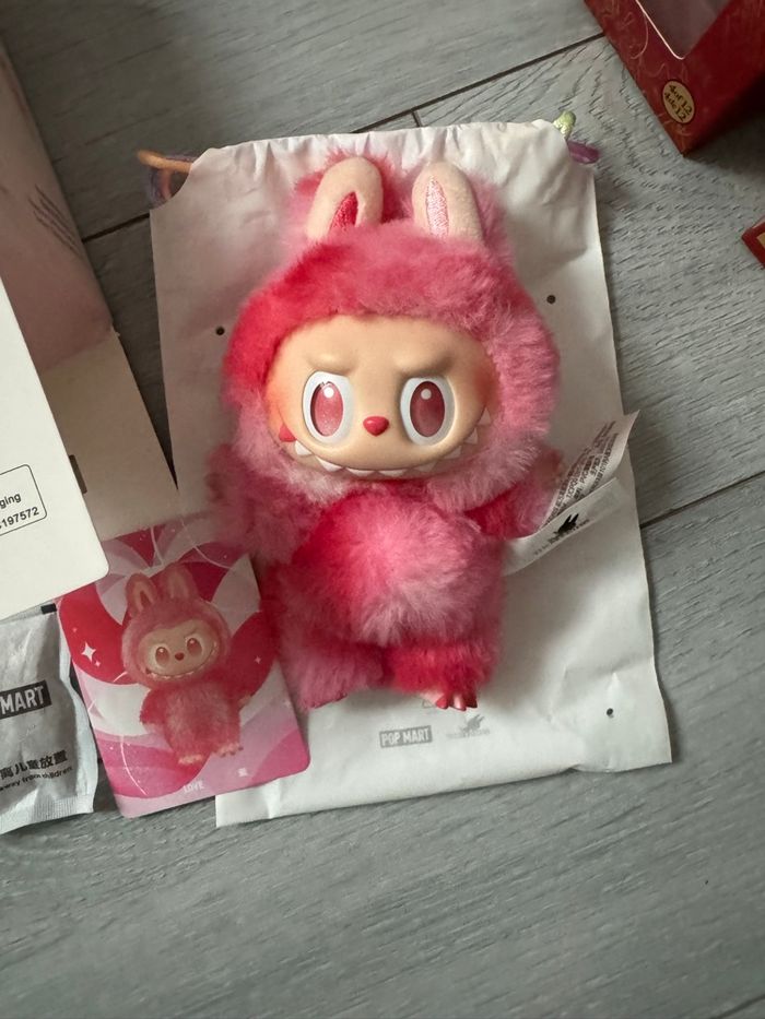 Labubu love pop mart - photo numéro 4