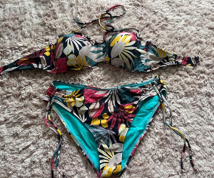 Maillot de bain deux pièces Doria taille du haut S taille du bas M