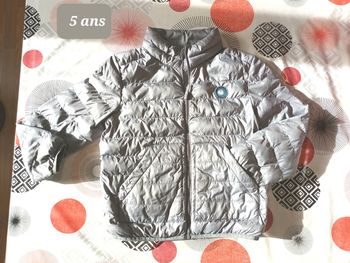 Doudoune légère taille 5 ans 👧 